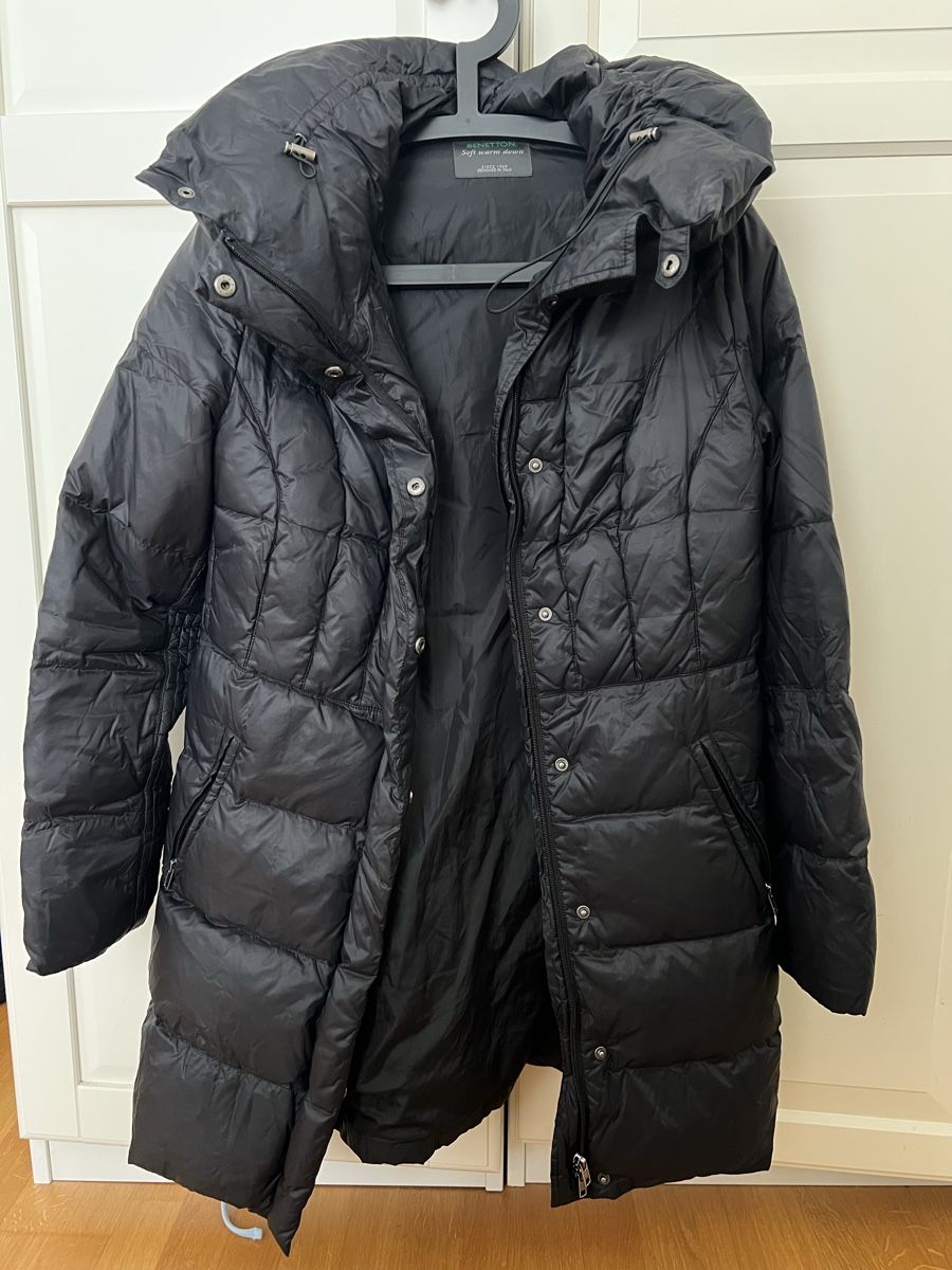 Benetton Cappotti: Benetton Padded Down Winter black Coat – Usato da Bern venduto da EmptySpaceS