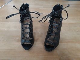 Schwarz Sandallen High Heels geschnürrt bequem einzigartig