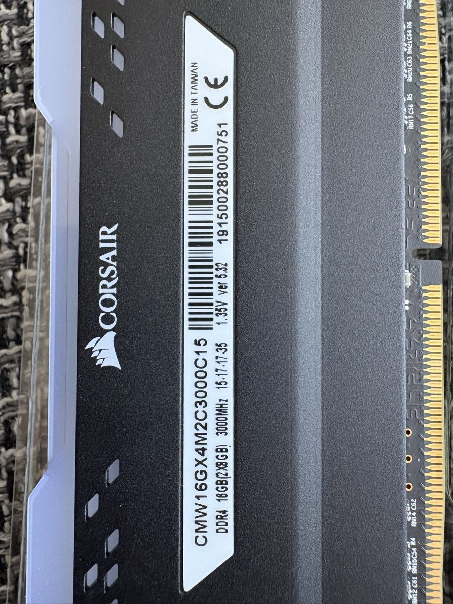 Corsair PC: Corsair Vengeance RGB Pro – Usato da Chur venduto da Obito4242 2