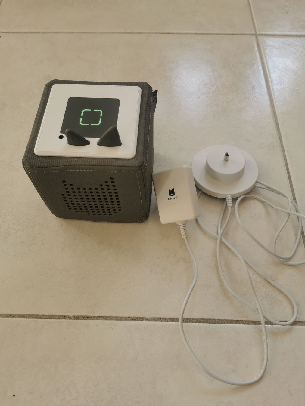 Tonies Giocattoli: Graue anthrazite Toniebox – Usato da Brunnen venduto da JJaime 2