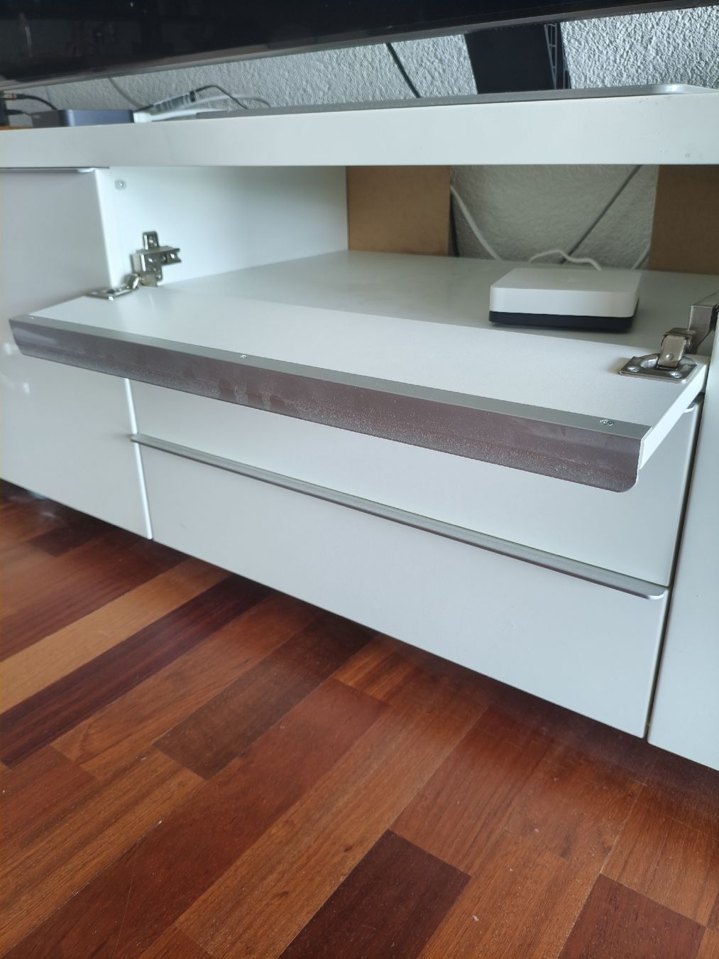 Ikea TV Möbel: Fernseh/TV Möbel IKEA – Gebraucht aus Wetzikon ZH von pas_7htc 2