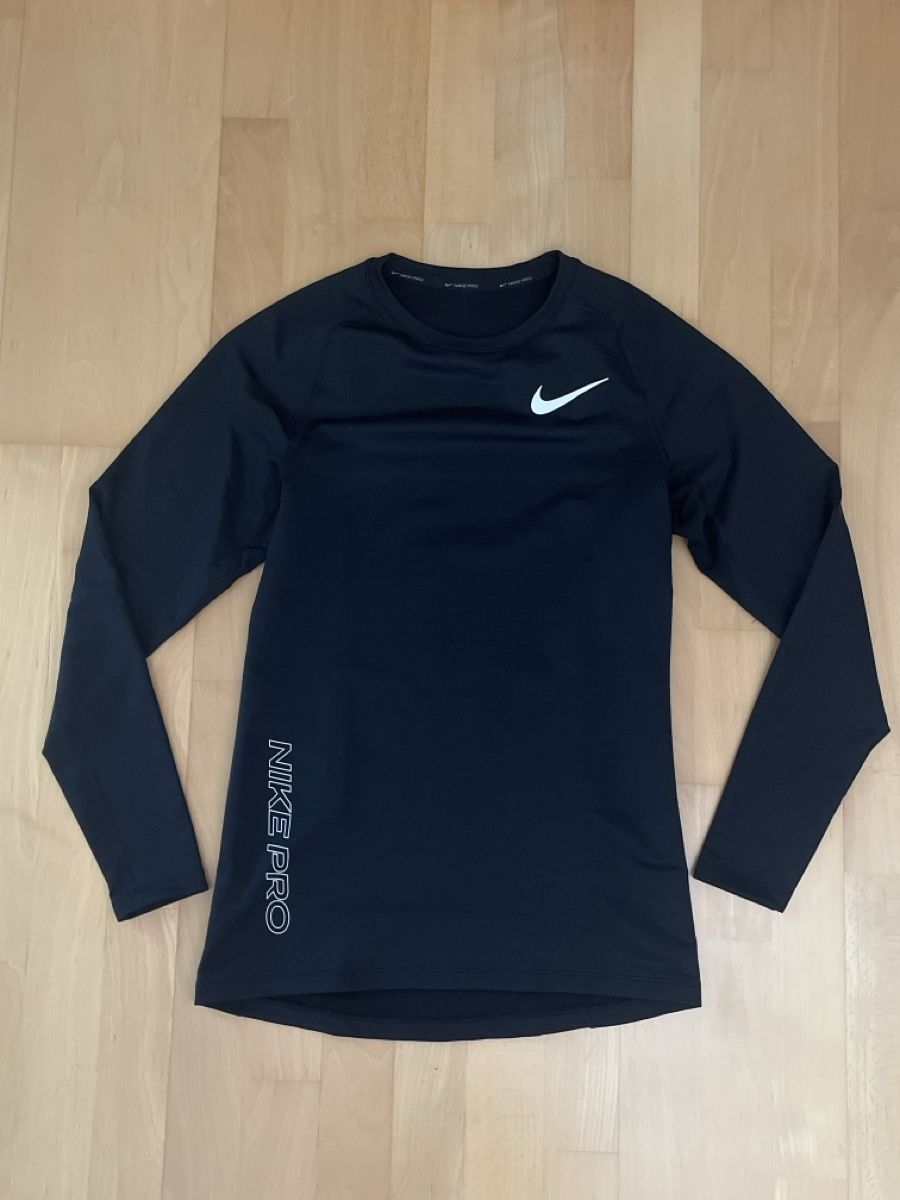 Nike T-Shirts: Langarmshirt – Neu (gemäss Beschreibung) aus Allschwil von nen_5t8g