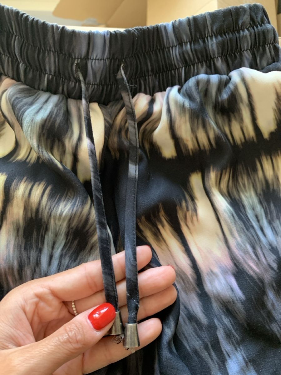 Only Hosen: Short ONLY – Gebraucht aus Prangins von val_2c72 4