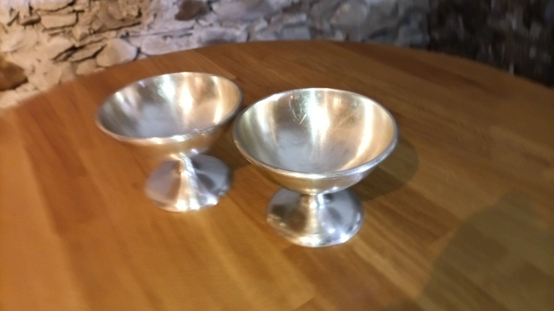 Ciotole: Fuss Schale Metall versilbert 2 Teile – Usato da Prugiasco venduto da artemarc