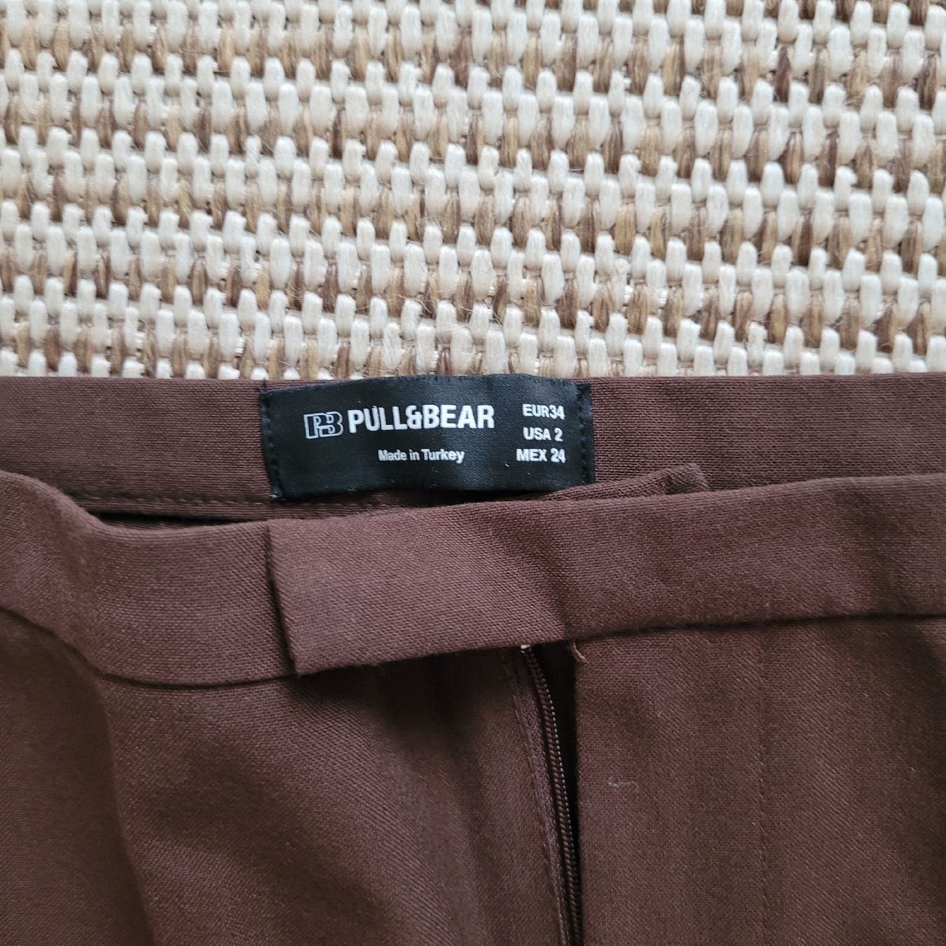 Pull&Bear Pantaloni: PULL&BEAR Pantalon marron taille 34 – Nuovo (secondo la descrizione) da Genève venduto da Tanaa_12 4
