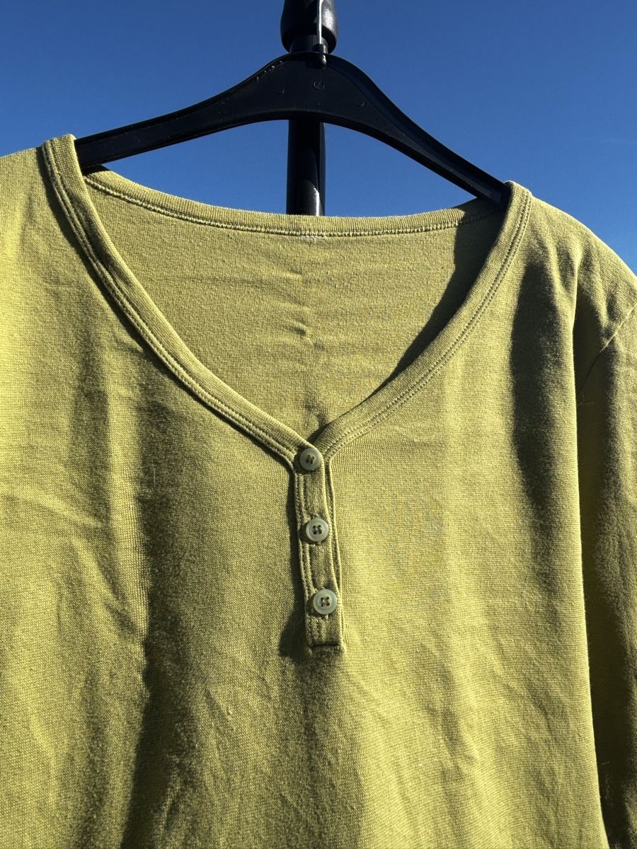 T-shirts: Sweatshirt Oliv – D'occasion à Walterswil SO par Sunshineyupi 1