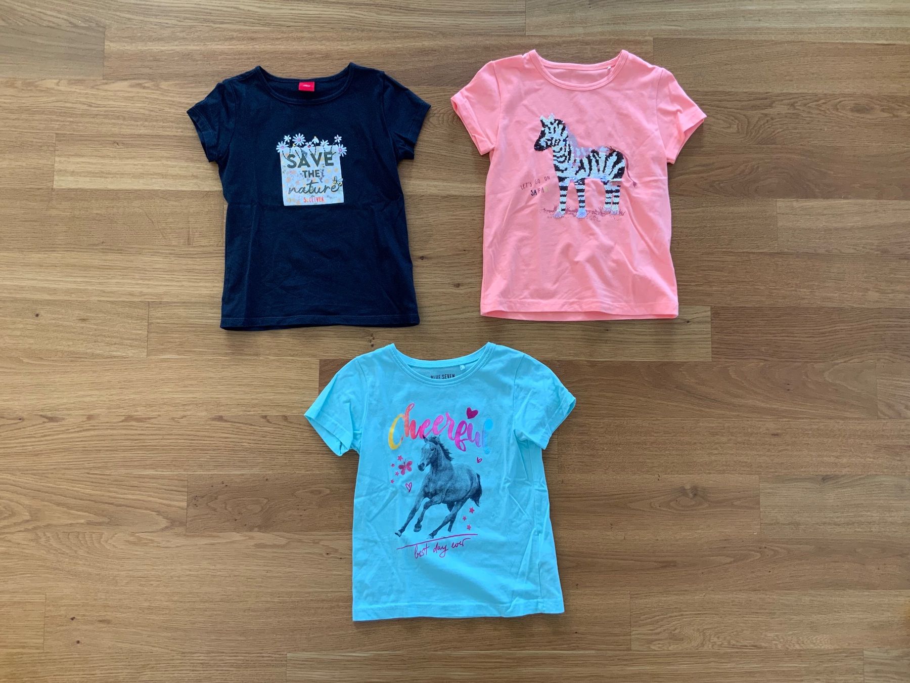 Camicette, T-shirt & Top: Kleiderpaket für Mädchen Gr. 116 – Usato da Niederstetten venduto da Elmar77
