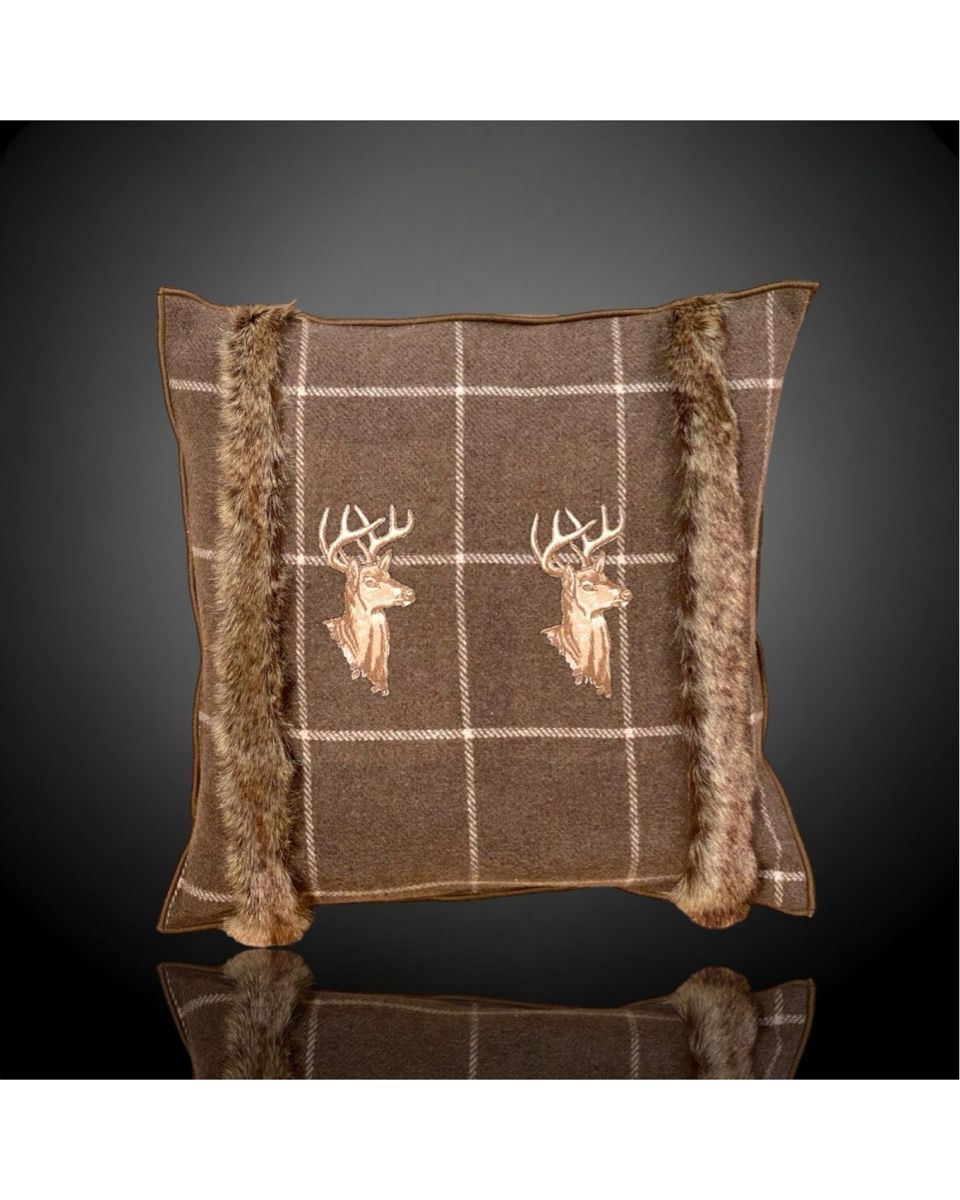 Cuscini: 4x Wool/Fur cushions, mountain challet/ deer design. – Nuovo (secondo la descrizione) da Küsnacht ZH venduto da xavier74 8