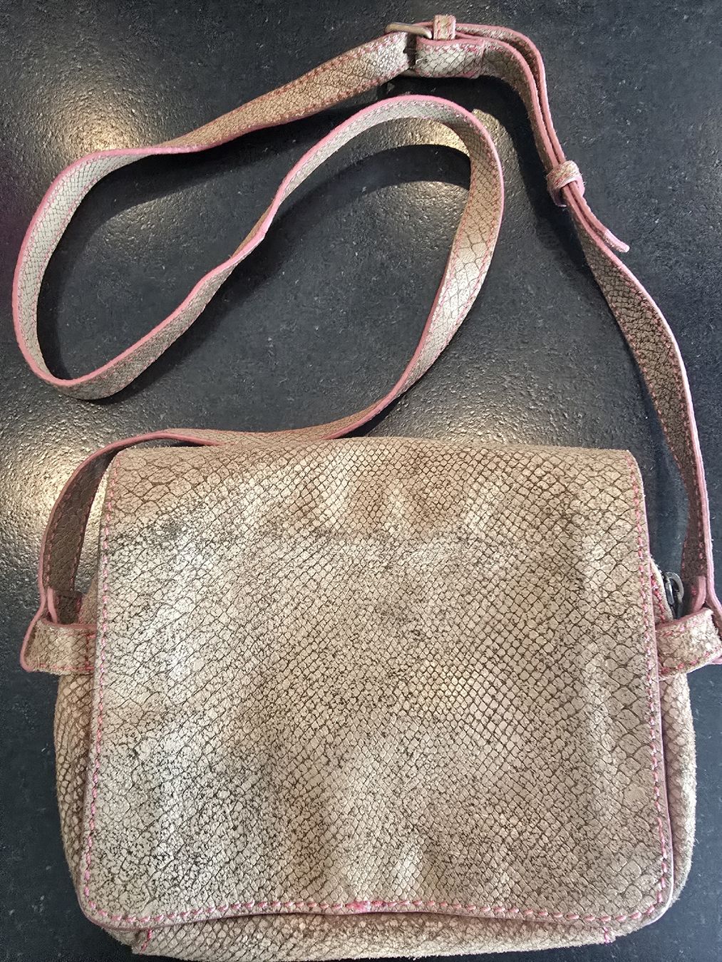 Liebeskind Borse da donna: LIEBESKIND BERLIN Ledertasche,  Schlangenoptik – Usato da St. Gallen venduto da charly92 1