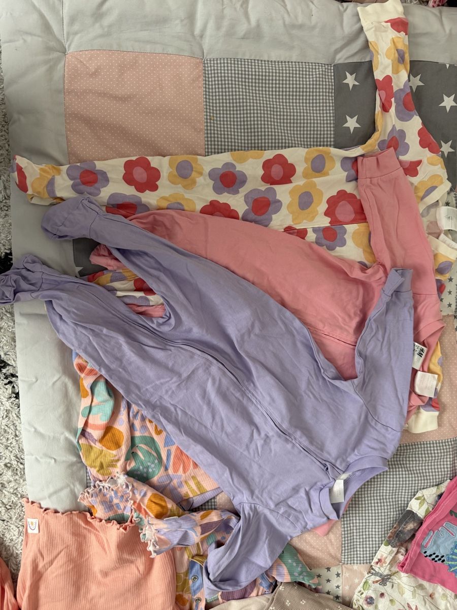 Lotti & Set di vestiti: Girls bundle size 74 including zip onesies – Usato da Thalwil venduto da jen_vk22 5