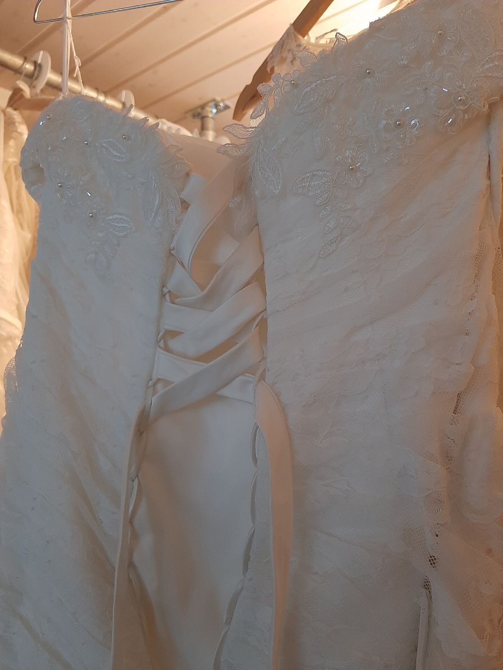 Vestiti: Brautkleid Gr.40, Ariane, sale – Nuovo (secondo la descrizione) da Obergerlafingen venduto da bigsound 4
