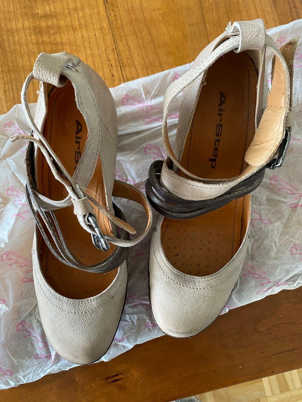 Scarpe da donna: Damenschuhe AirStep, Grösse 39 – Usato da Stäfa venduto da deebeecee