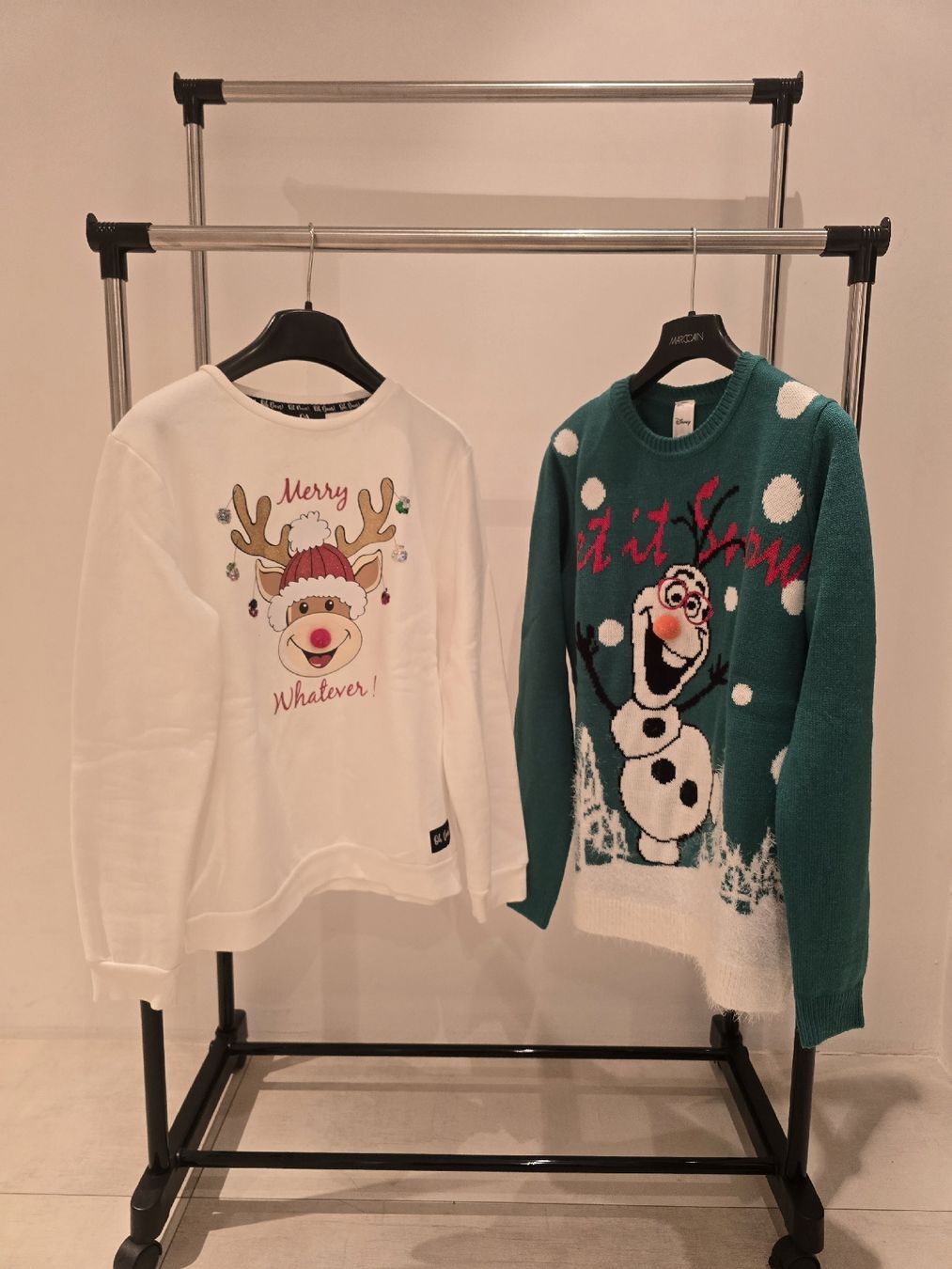 C&A Lotti di vestiti: Kleiderpaket "Weihnachten" 2 Pullover Gr. 170/ 176 S – Nuovo (secondo la descrizione) da Rorschacherberg venduto da Olgamedved 3