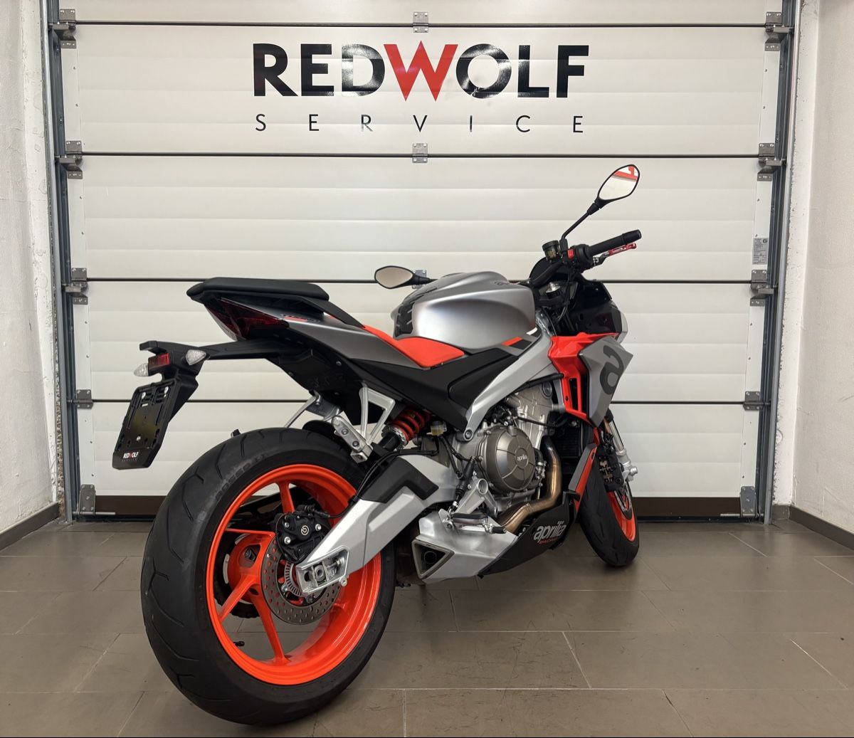 Aprilia Strada: Aprillia Tuono 660 35kw – Usato da Illnau venduto da REDWOLFGmbH 3