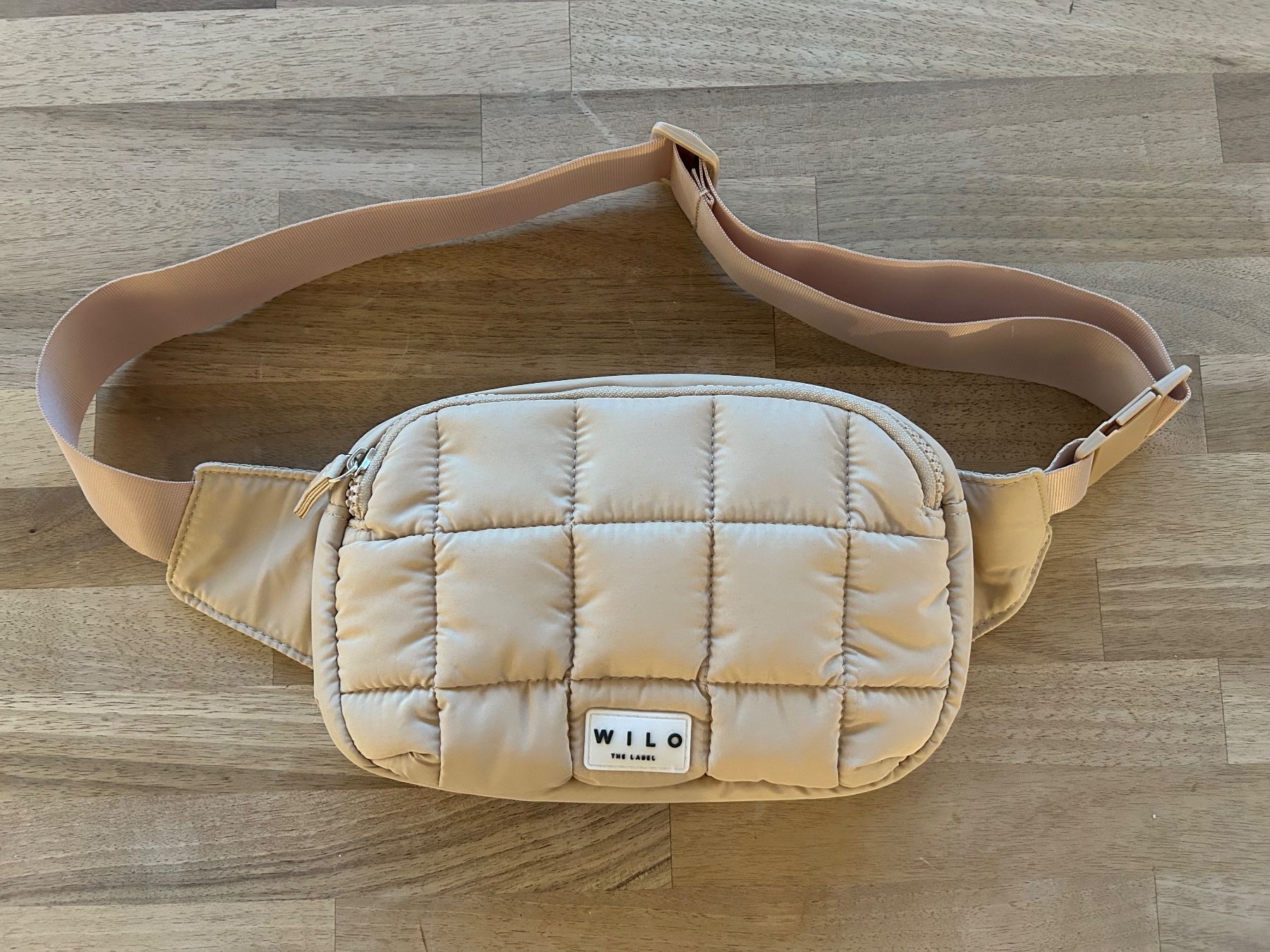 Borse da donna: Bauchtasche "Wilo" The Label neu – Nuovo (secondo la descrizione) da Oberwil-Lieli venduto da Mhd
