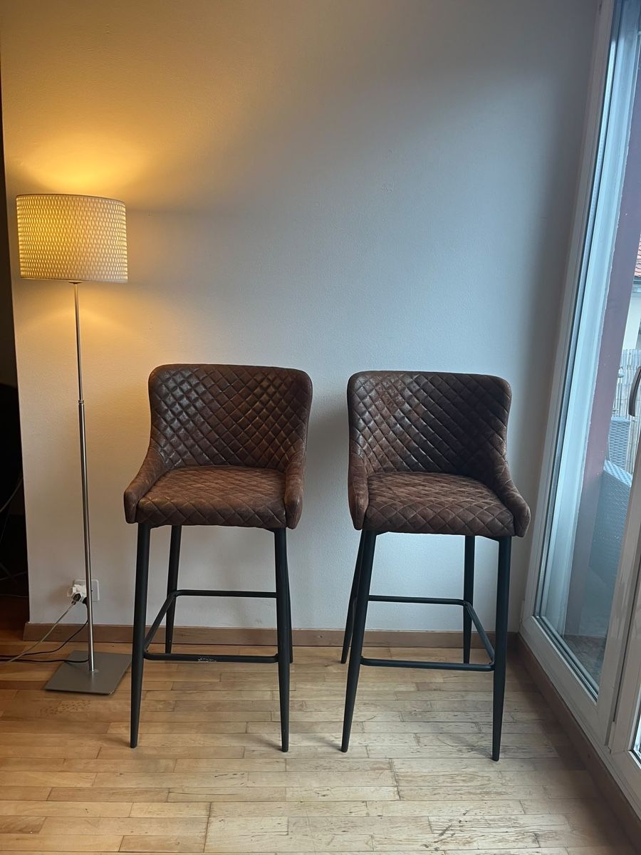 Hocker: Schöne Kunstleder Barhocker – Gebraucht aus Zürich von Gmpi01 2