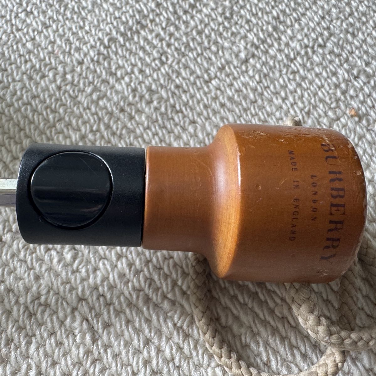 Burberry Ombrelli: BURBERRY Regenschirm Knirps Automatik – Usato da Weiningen TG venduto da azi_93g1 5