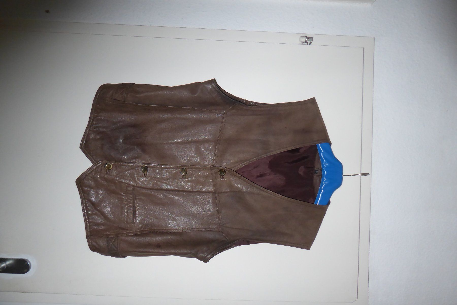 Gilets & Westen: Herren Leder Gilet Gr 52 – Gebraucht aus Sargans von Benziner 1