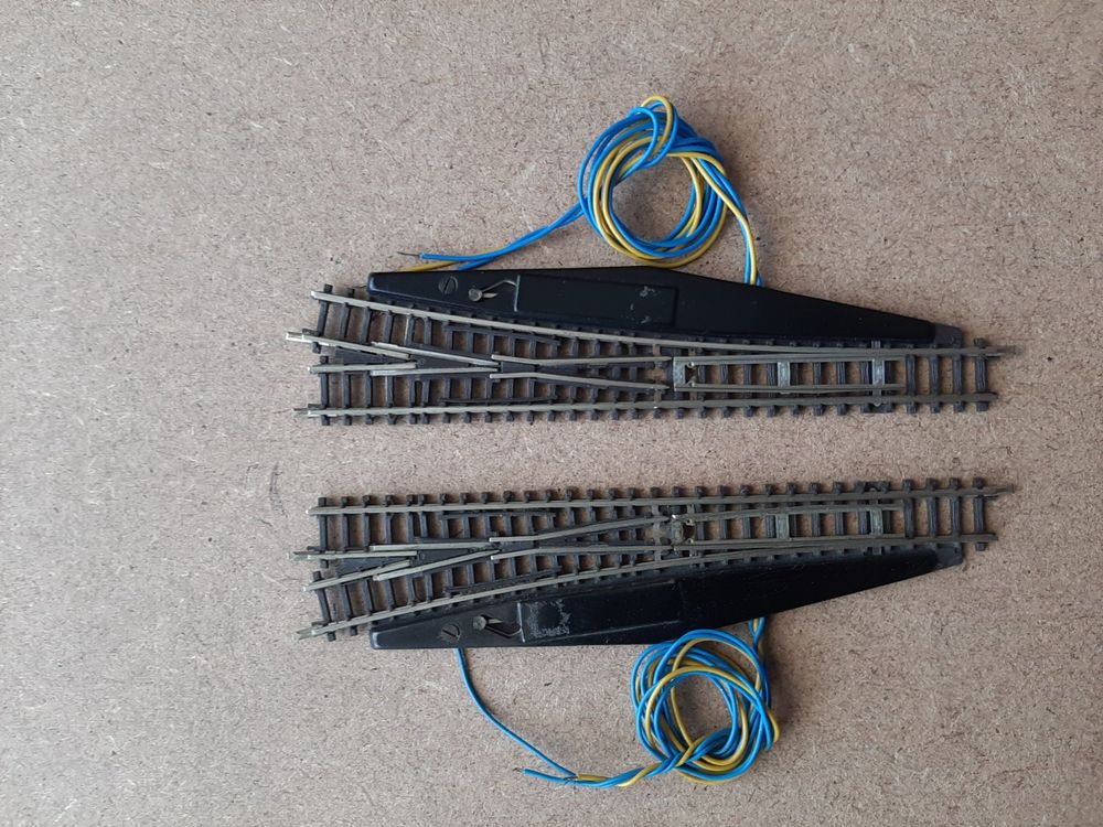 Märklin mini-club Spur Z 8562 L Elektromagn. Weiche links in OVP