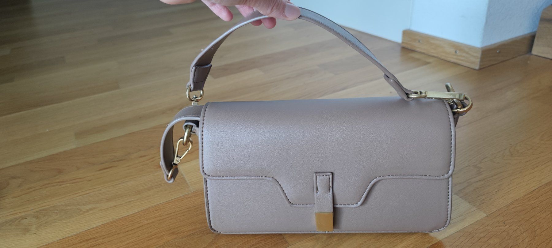 Mango Borse da donna: Tasche Mango – Usato da Zug venduto da vik_8fdf