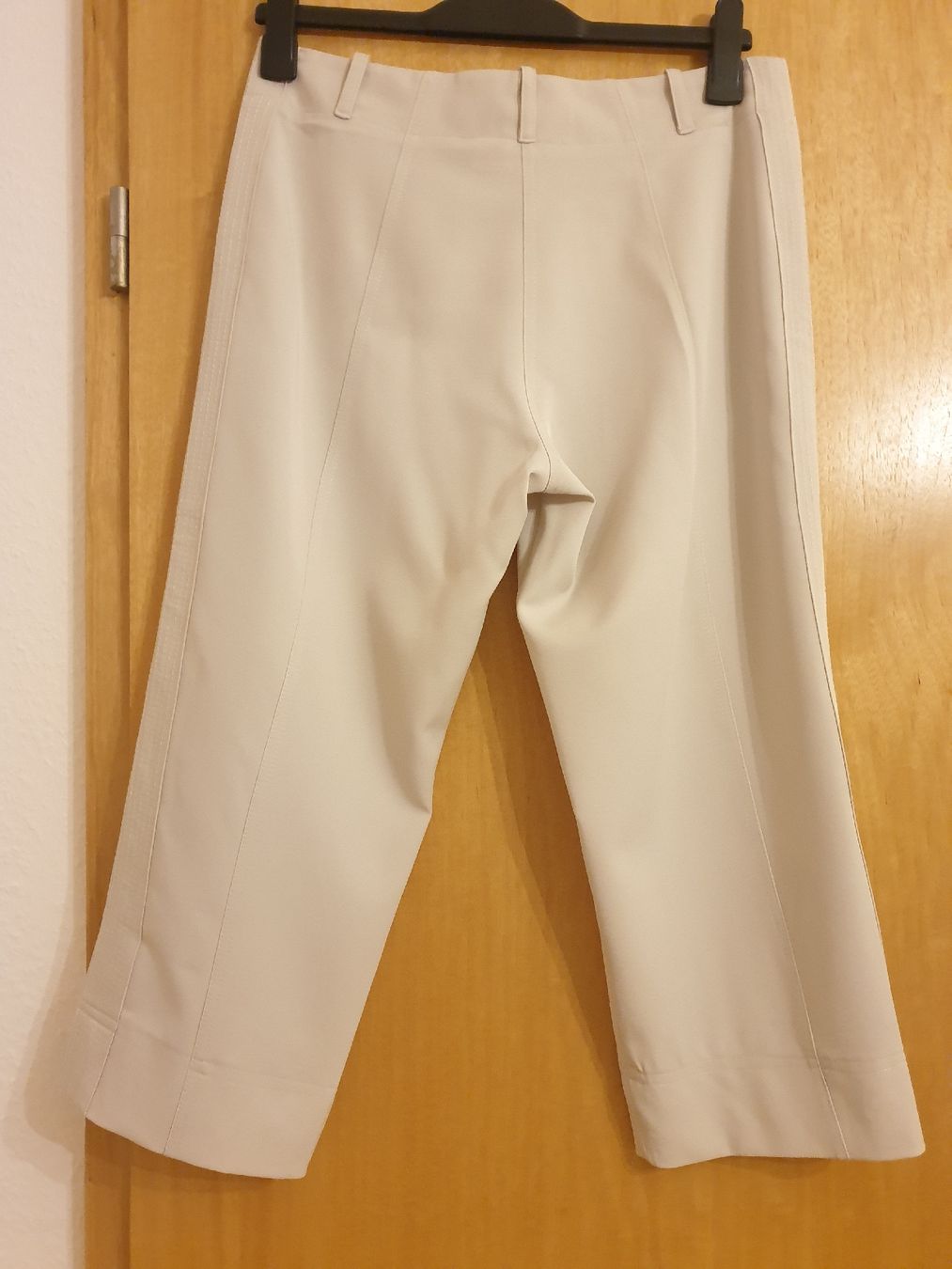Pantaloni: Pantalon court/capri, L, gris clair, excellent état – Usato da Neuchâtel venduto da Verenas12 1