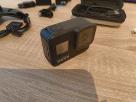 GoPro HERO8 Black Action Cam mit Zubehör