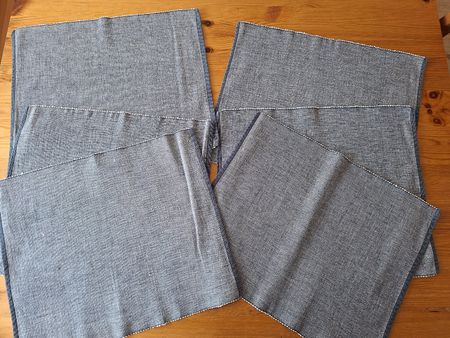 6 blaue Tischsets