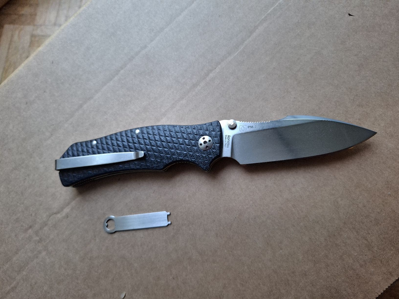 Couteaux de poche: PM-2 Lionsteel Messer – D'occasion à Plan-les-Ouates par Evilworm_12