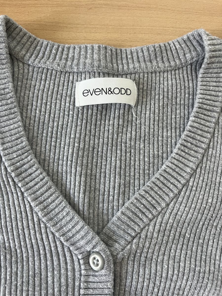 Maglioni & Felpe: Cardigan Even&Odd, Grau, Gr. S – Usato da Kaltenbach venduto da happysunshineee 1