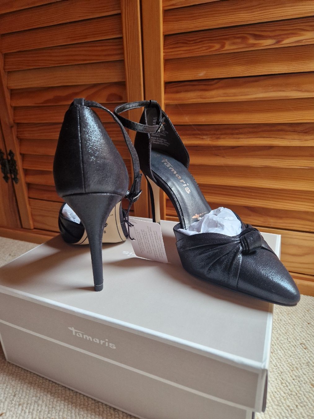Tamaris Damenschuhe: Tamaris Escarpins noirs élégants pointure 38 NEU – Neu und originalverpackt aus Pully von Patriciaeve 2