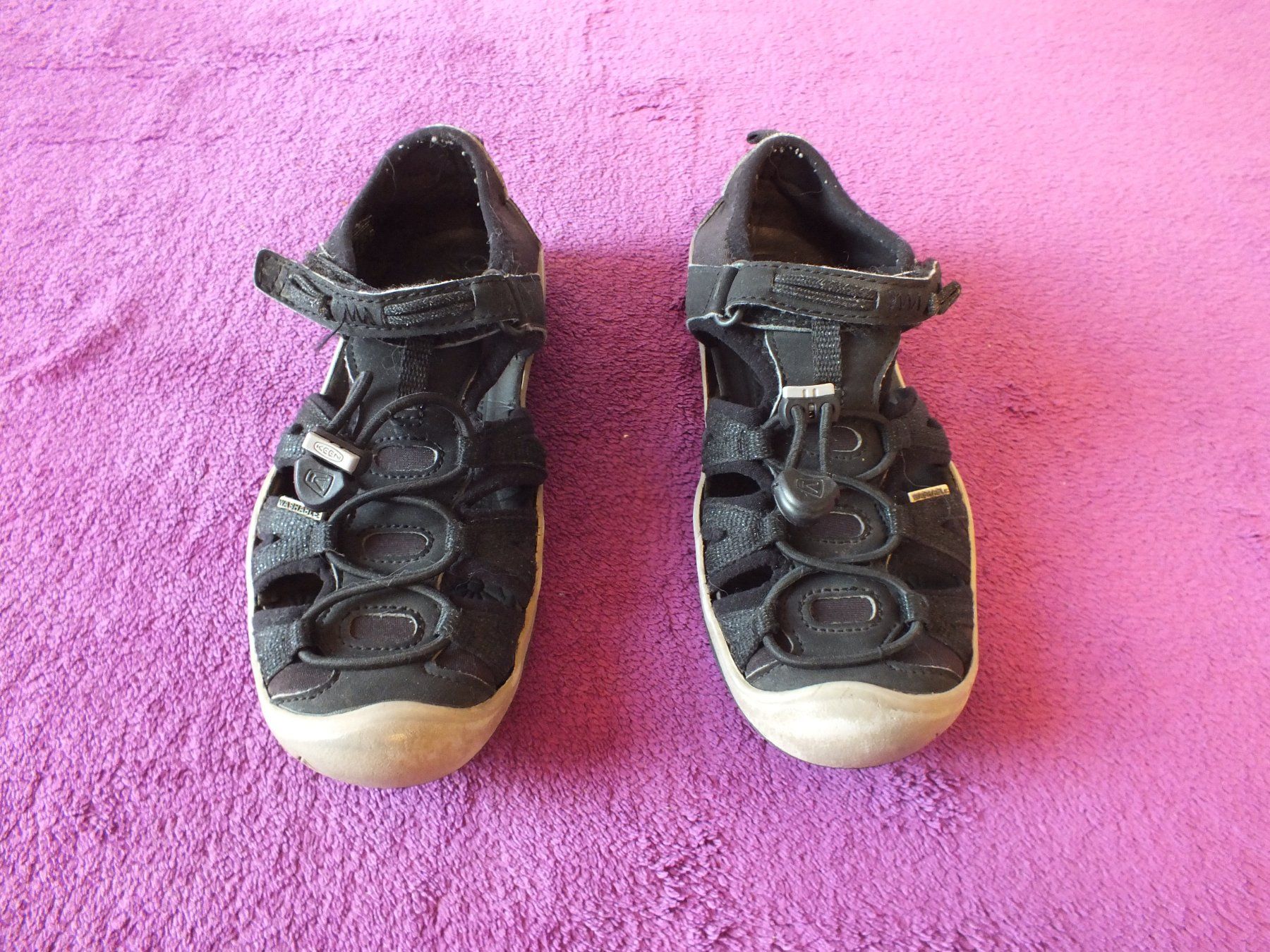 Keen Scarpe per ragazzi: Keen Wanderschuhe/-Sandalen Gr.30 – Usato da Müllheim Dorf venduto da Seeeule01 1