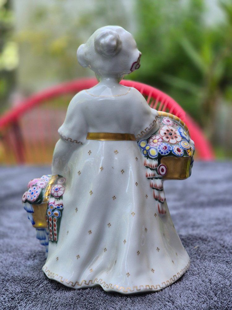 Statuette: Porzellanfigur Blumenmädchen – Usato da Binningen venduto da Masc61 2