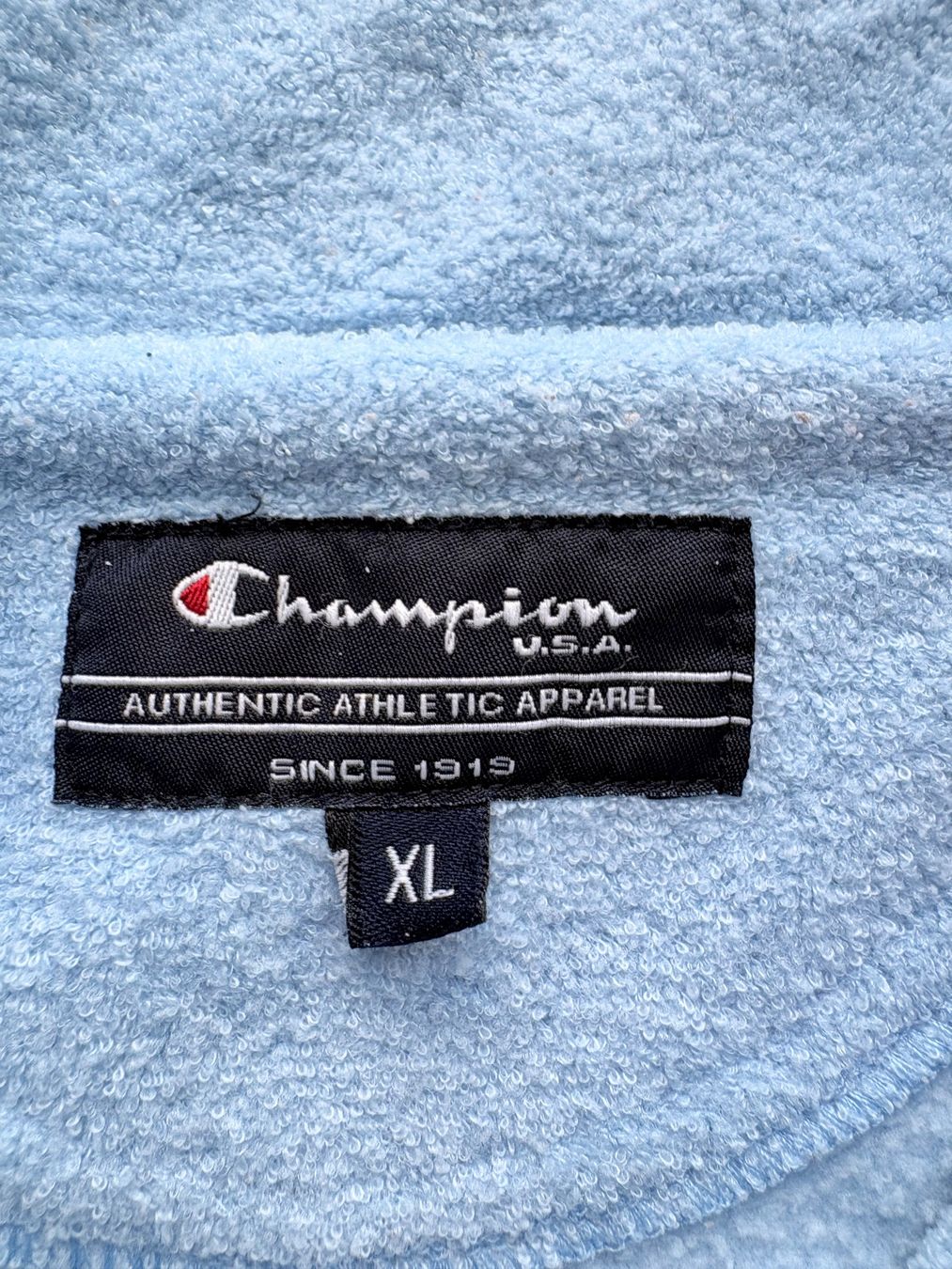 Champion Jacken: Champion Fleece – Gebraucht aus Wigoltingen von _vntg_ 2