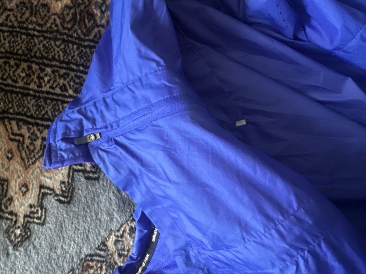 Nike Giacche: NIKE Jacke gr M – Usato da Uster venduto da bek_v2ct 3