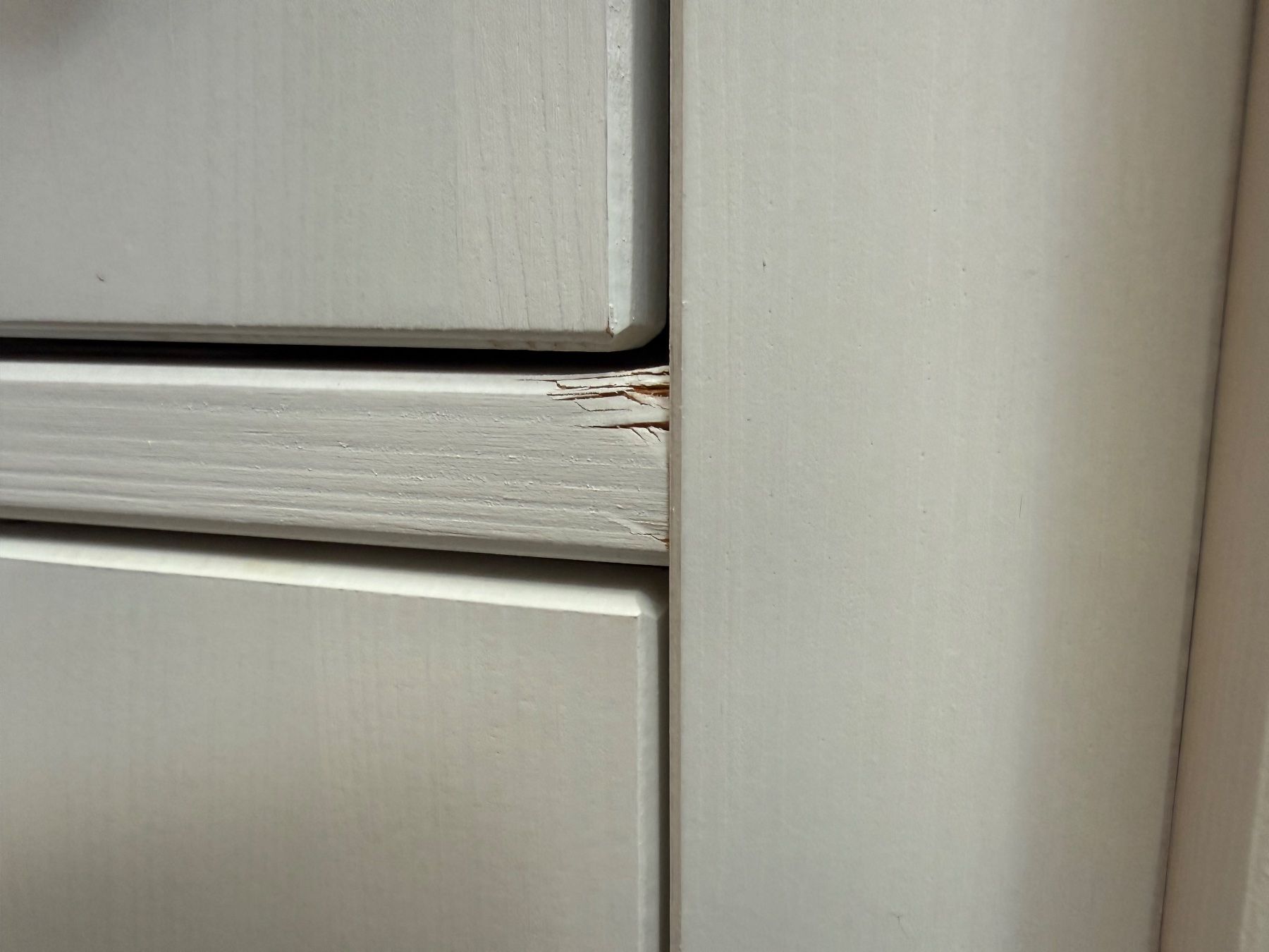 Ikea Commodes: IKEA Hemnes Kommode weiss mit Schubladen – D'occasion à Bern par val_r8yc 2