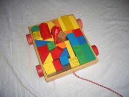 Wägelchen mit Holzklötzli aus den 80er jahren