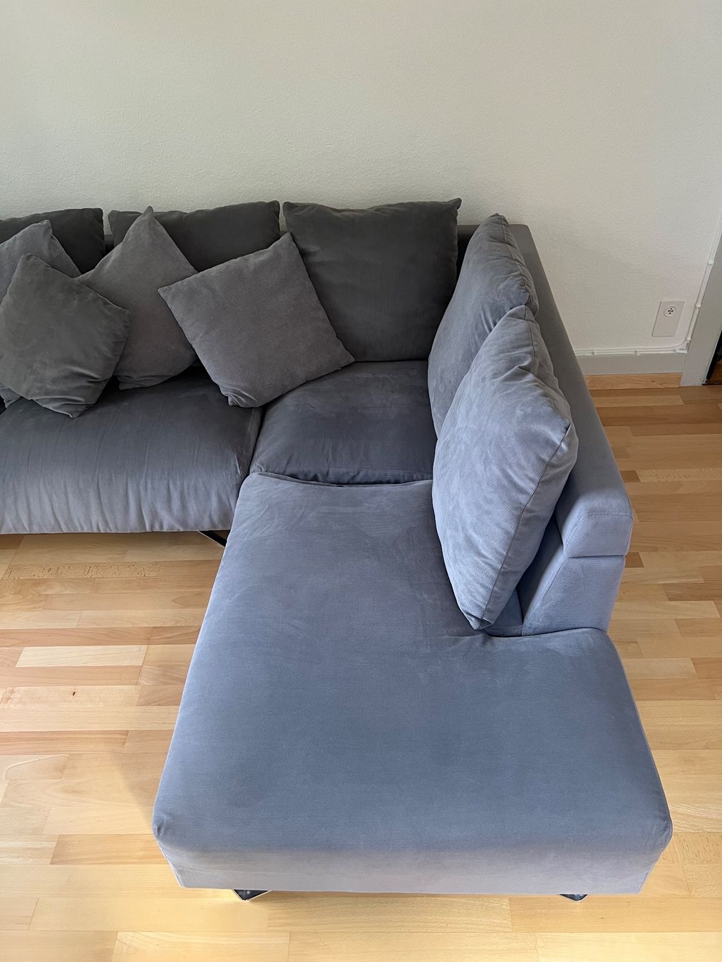 Beliani Sofas: Ecksofa in Grau / Grey corner sofa – Gebraucht aus Zürich von nic_sm9b 2