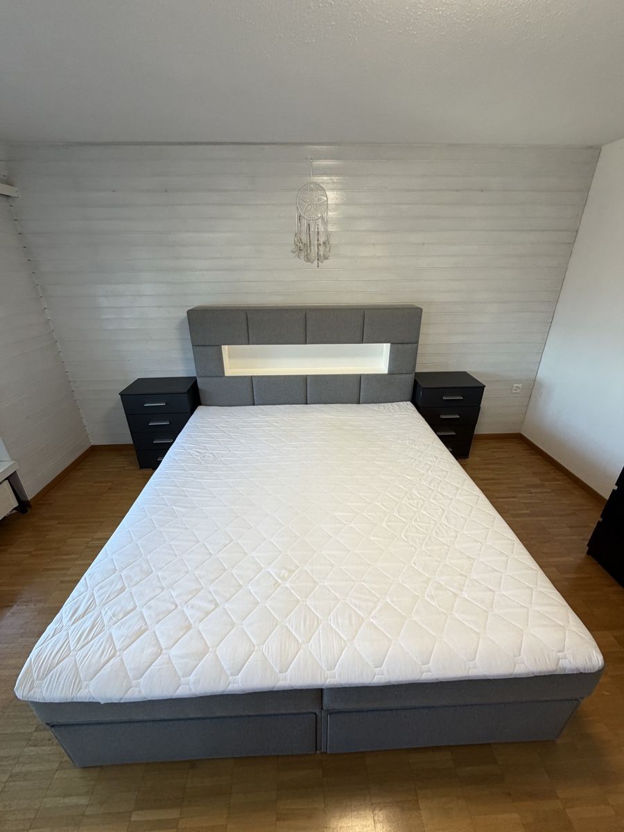 Letti: Boxspringbett grau mit Beleuchtung und Stauraum – Usato da Uetliburg SG venduto da the_6jxc 5