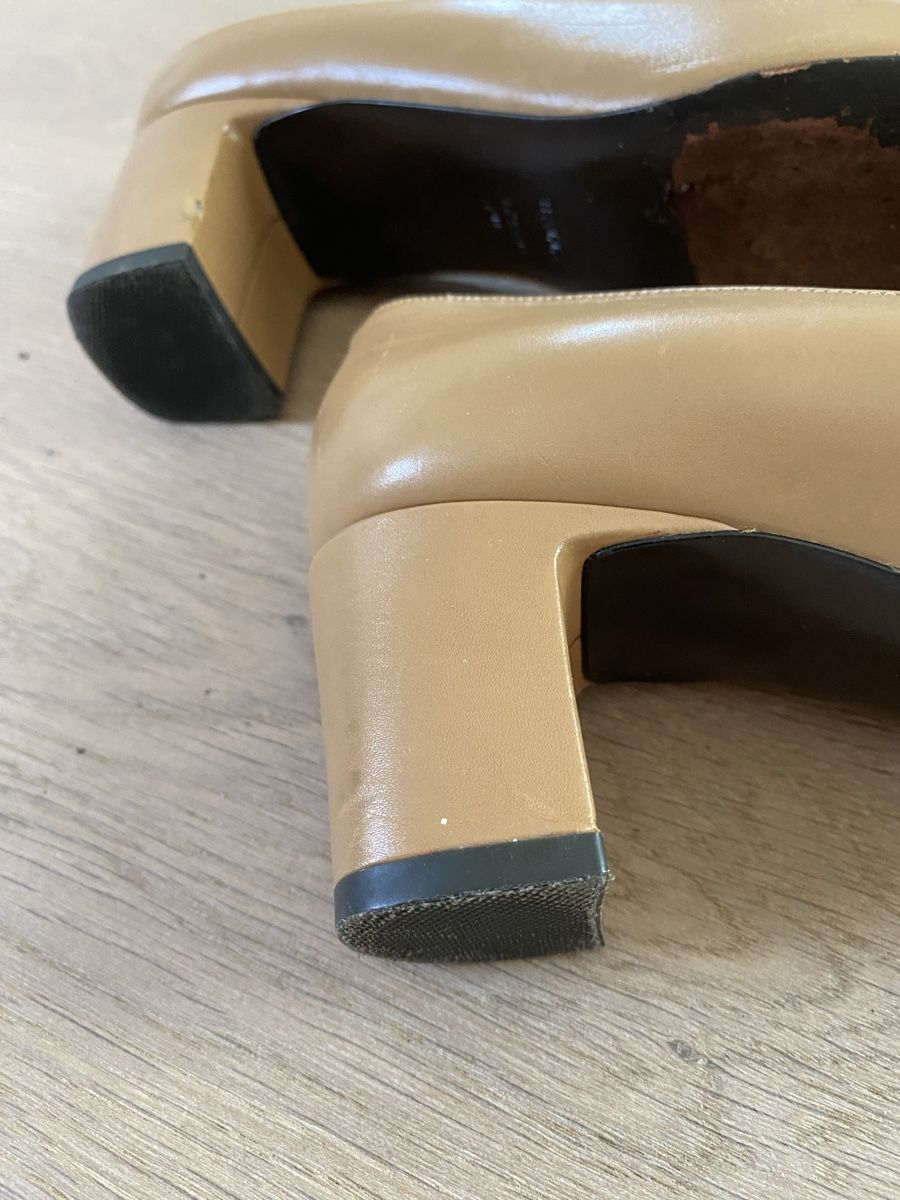 Bally Scarpe da donna: Beige Bally Pumps Grösse 37.5 – Usato da Winkel venduto da Flyhy2020 5