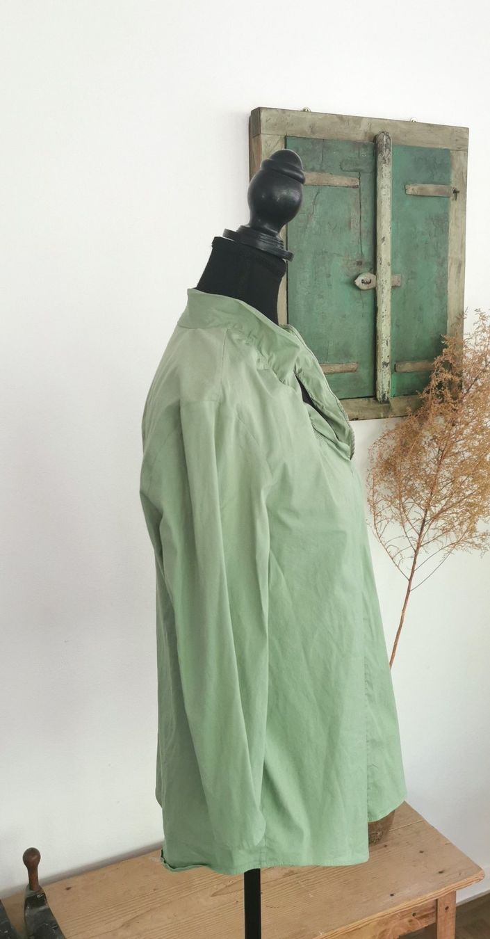 Cos Camicette: Cos elegante Bluse mit Rüschenausschnitt Gr. 40/42 – Usato da gachnang venduto da tibus1 1