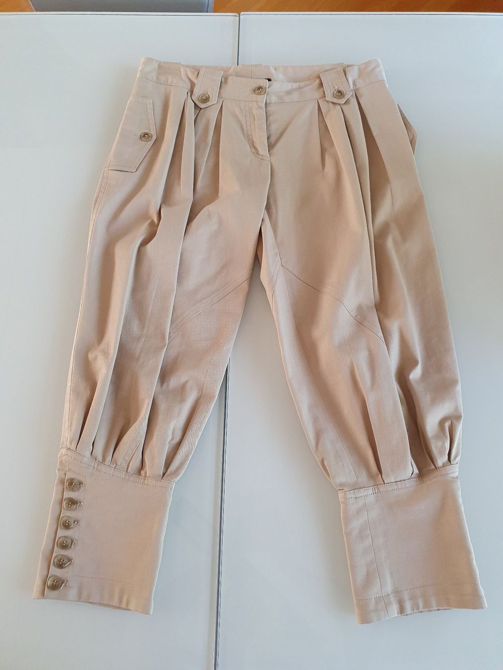 Dolce & Gabbana Pantaloni: Pantalon DOLCE & GABBANA, 40 IT – Usato da Grand-Lancy venduto da kri_qk5y