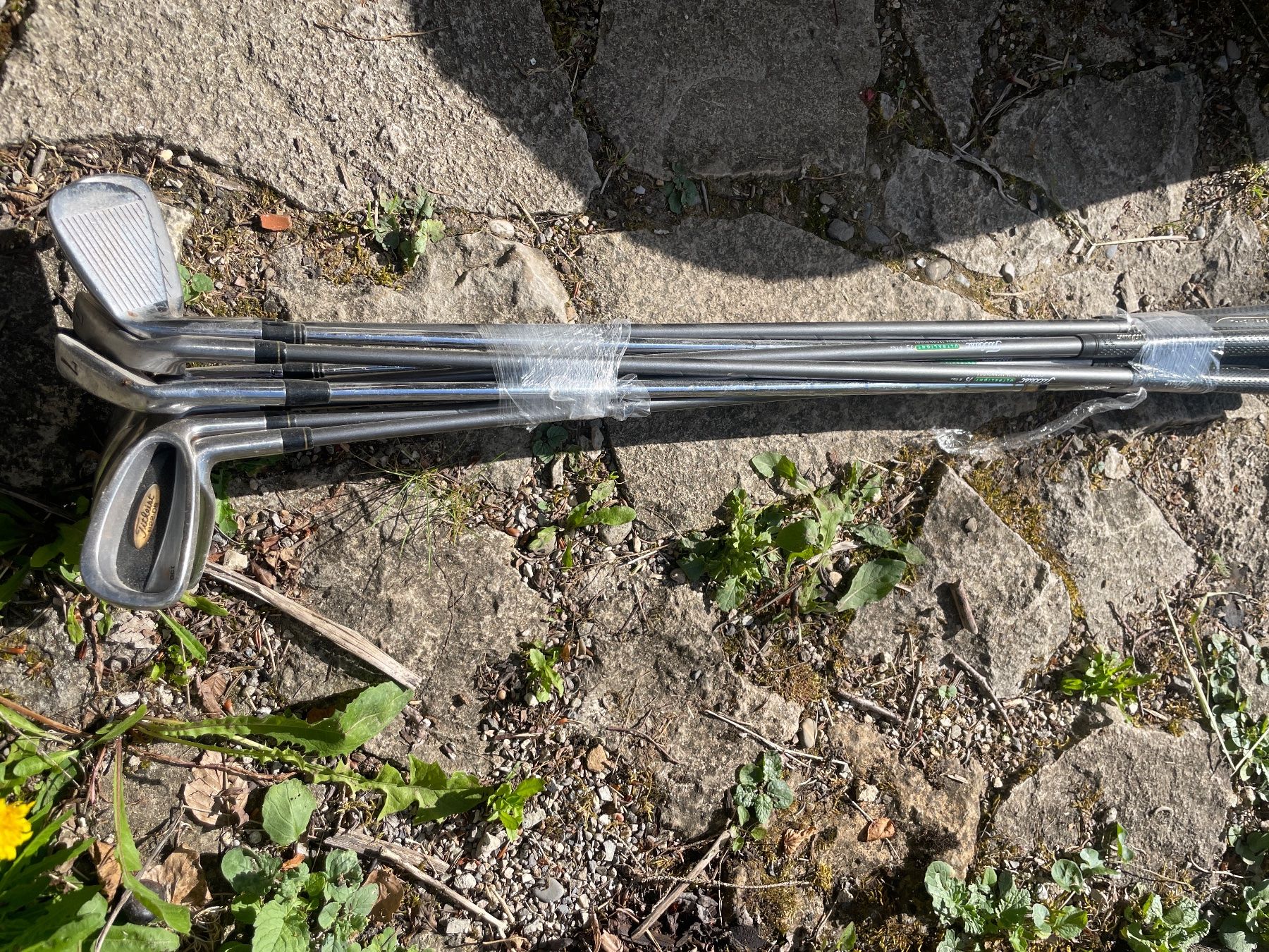Mazze & Set: Golfschläger 9 Stück – Usato da mümliswil venduto da muemellian