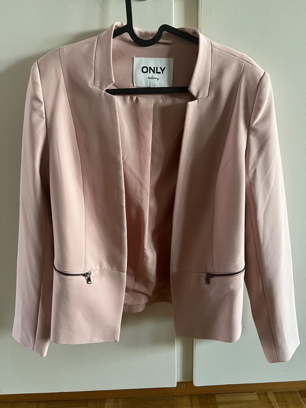 Only Giacche: Only Blazer rosa / Grösse 38 – Usato da Effretikon venduto da YaMn
