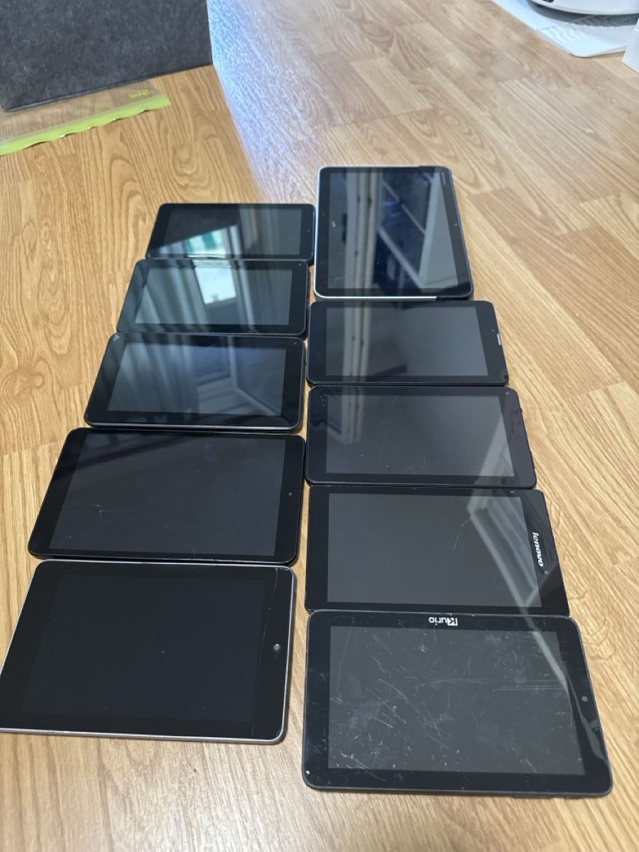 Tablet PC: 10 Tablet Mix different sizes   – Difettoso da Riehen venduto da Top-Quality 2