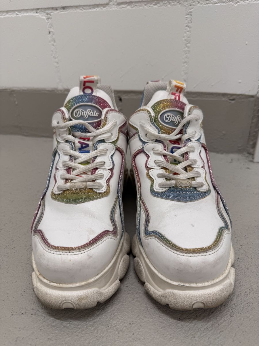 Buffalo Damenschuhe: Buffalo Sneaker Rainbow Glitter – Gebraucht aus Niederglatt ZH von Nicole2911 1