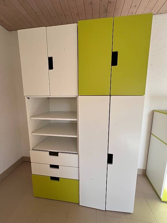 Armadi: Armoire et étagère – Usato da Corminboeuf venduto da ele_z6k6 1