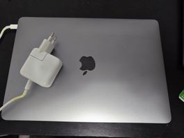 MacBook Air M1 13,3" – 8GB RAM / 256GB SSD