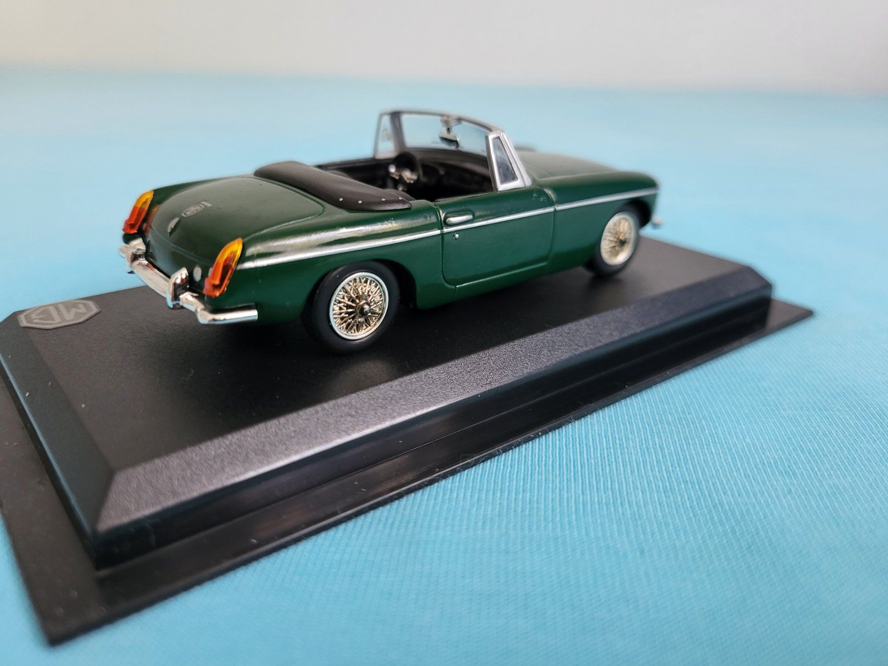 MG Modellautos: MG B, British Racing Green – Neu (gemäss Beschreibung) aus Glattbrugg von PhilKrill 7