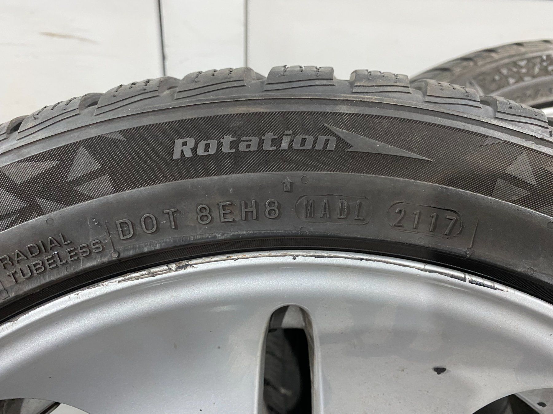 BMW Pneus & Kompletträder: 4 X 17 Zoll  BMW Winterräder – Gebraucht aus Altstätten von TM-Auto 6