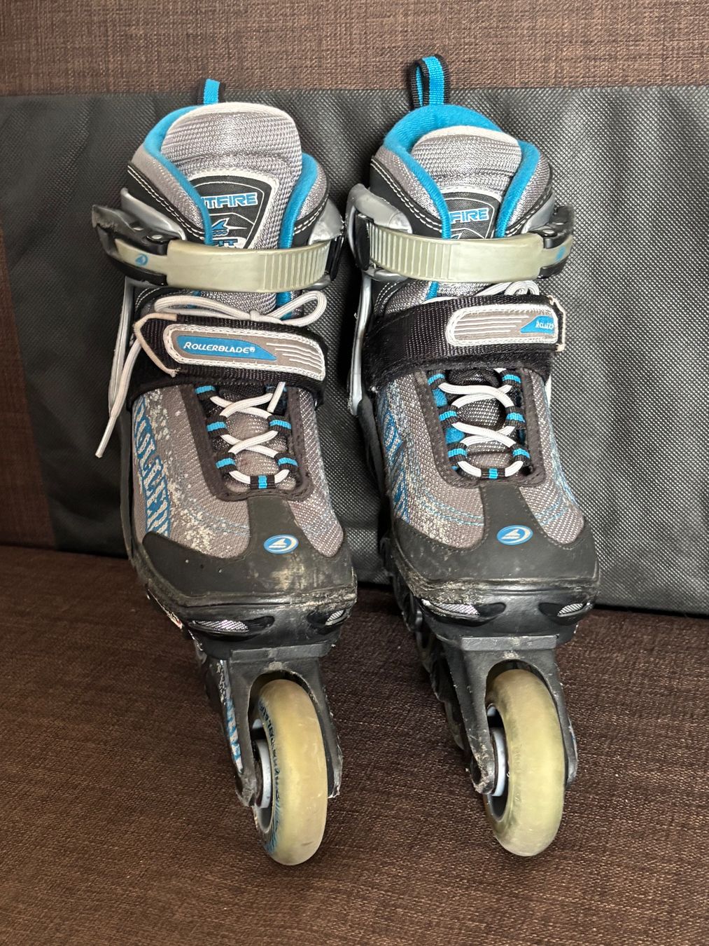 Pattini in linea & Pattini a rotelle: Inline Skates Gr. 33 - 36.5 – Usato da Genève venduto da Livsonman 1